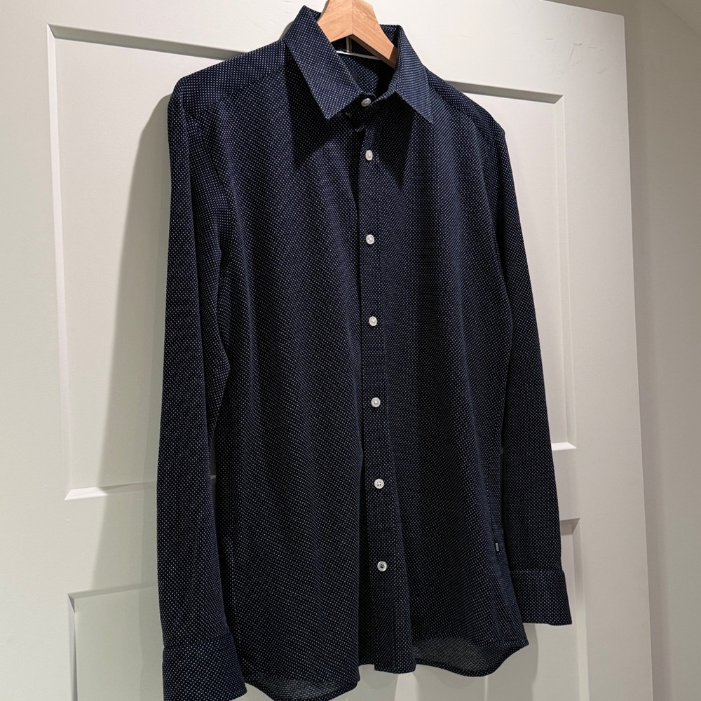 BOSS Button Down Dress Shirt in Navy Size Small - Picture 7 of 13